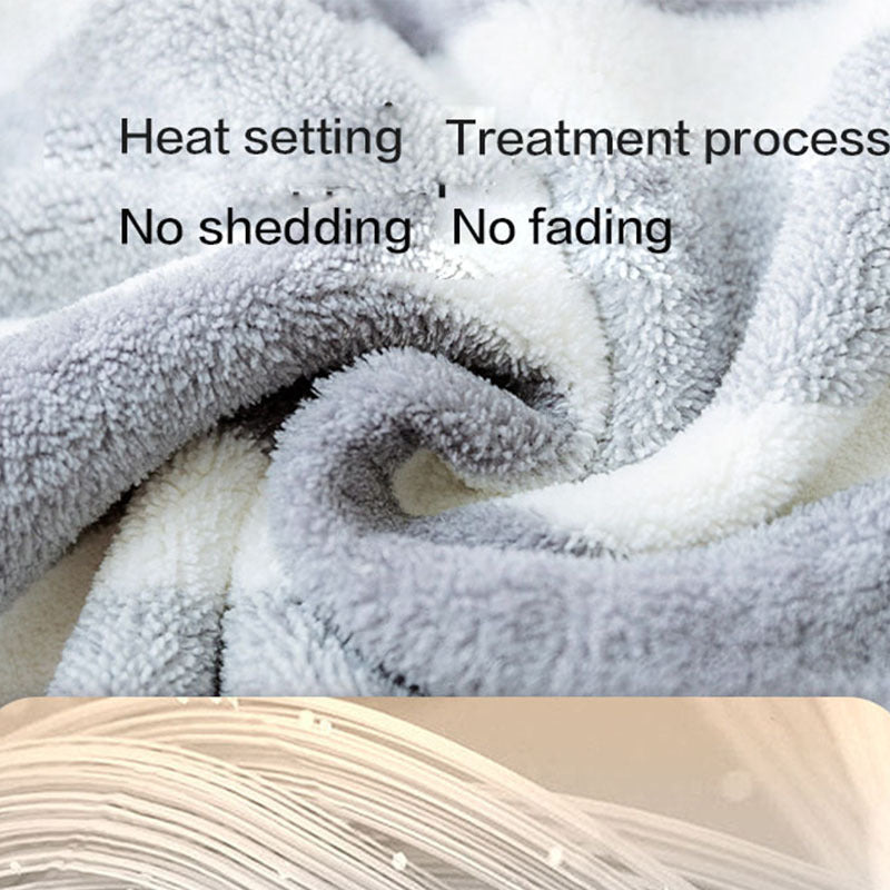 Ultra-Soft Coral Fleece Dog Towel – Absorbent, Quick-Drying, Cozy Care