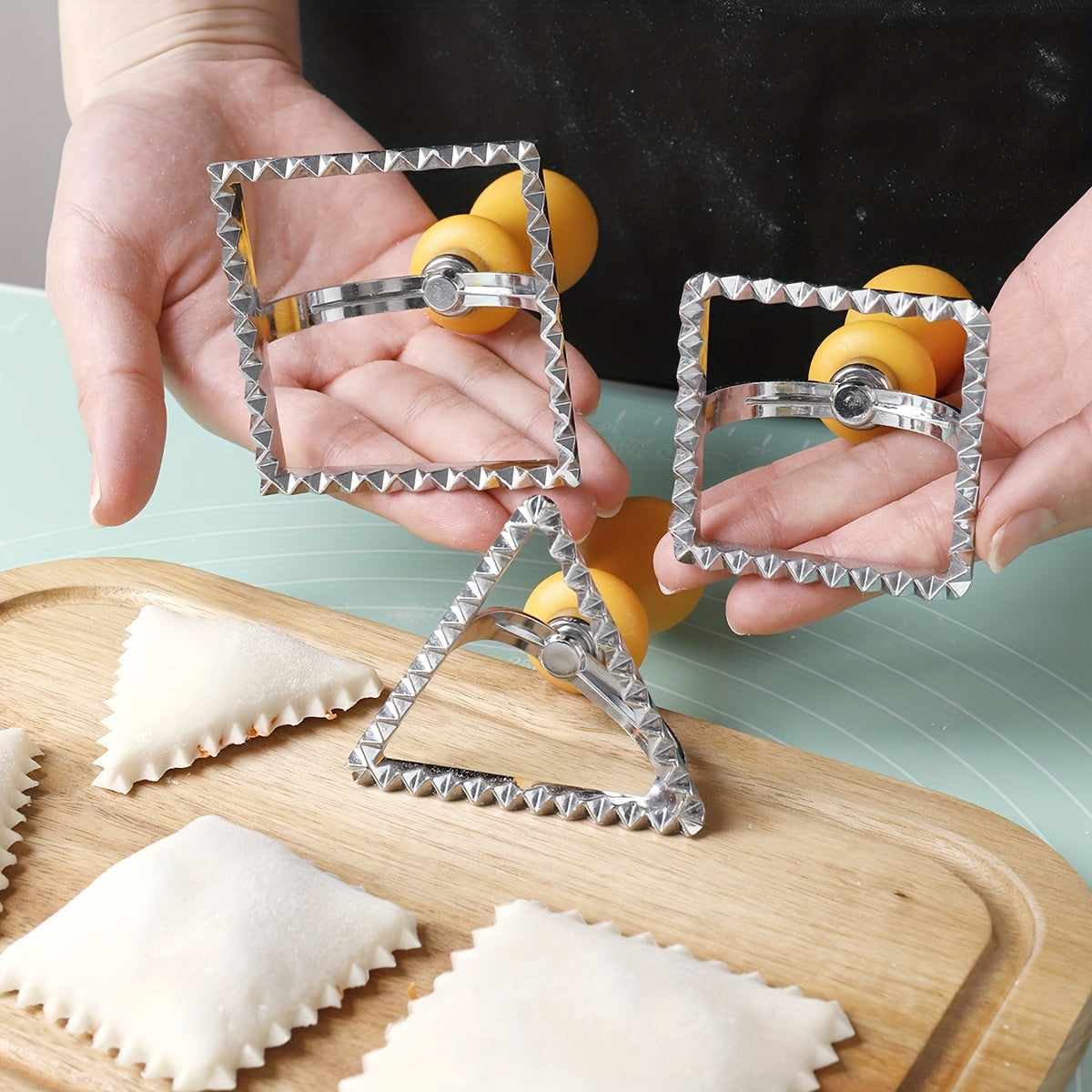 3pcs, Cookie Cutters With Handles, Pastry Cutters, Biscuit Molds, Dumpling Molds, Baking Tools, Kitchen Accessories