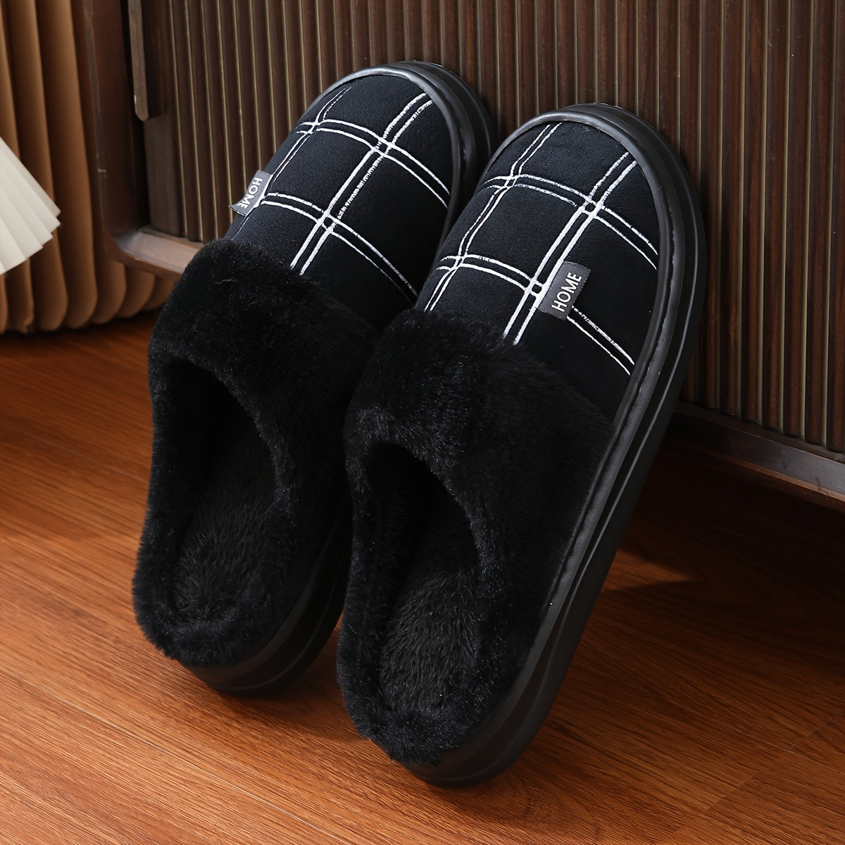 Pair of Winter Warm Men's Oversized Slippers for Home UseSuitable for men & women