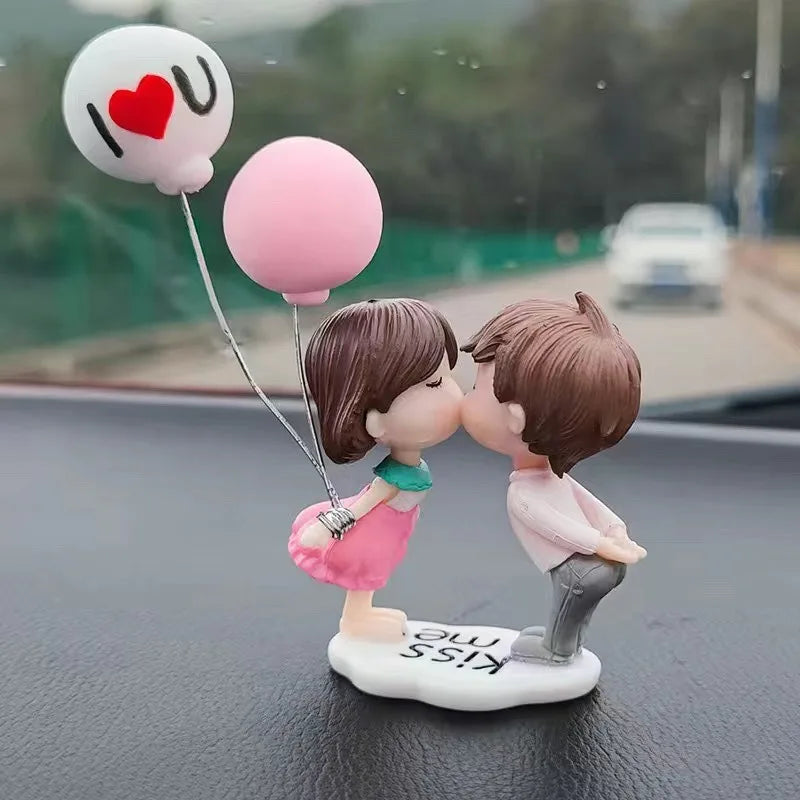 Cute Couple Car Ornaments – Kissing Balloon Dashboard Decor