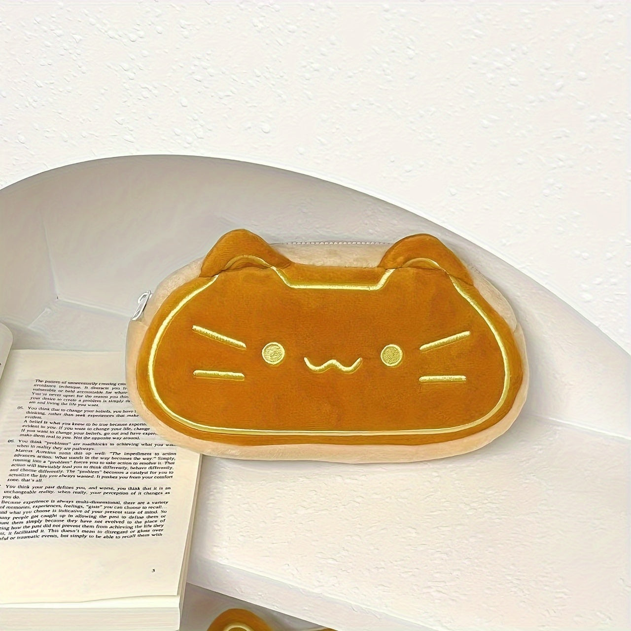 Caramel Cat Pencil Case, Large Capacity Plush Pen Bag for Elementary and Middle School Students, Perfect Birthday Gift, School Stationery Storage | Catthemed Case | Details