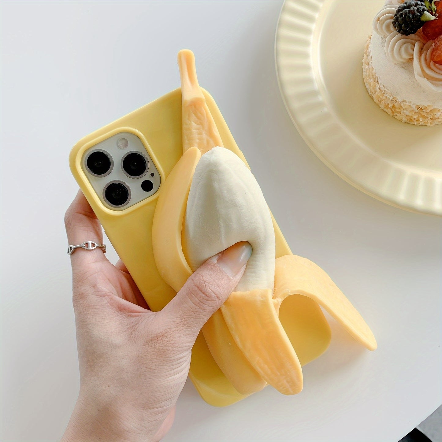Durable Banana-Shaped Phone Case - Fun & Impact-Resistant Design - Perfect Fit for iPhone Models - A Trendy Protective Accessory