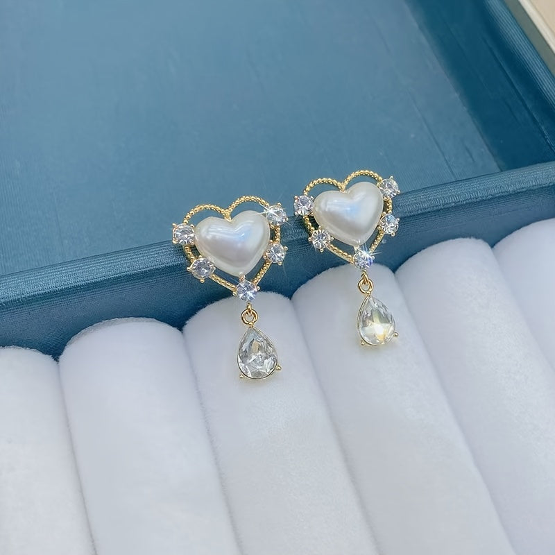 [Luxury Zinc Alloy Dangle Earrings] 1 Pair Vintage Royal Style Hollow Heart Earrings with Synthetic Pearls and Rhinestones, Zinc Alloy Drop Dangle Earrings for Daily and Banquet Occasions, Fashionable Luxury Accessory