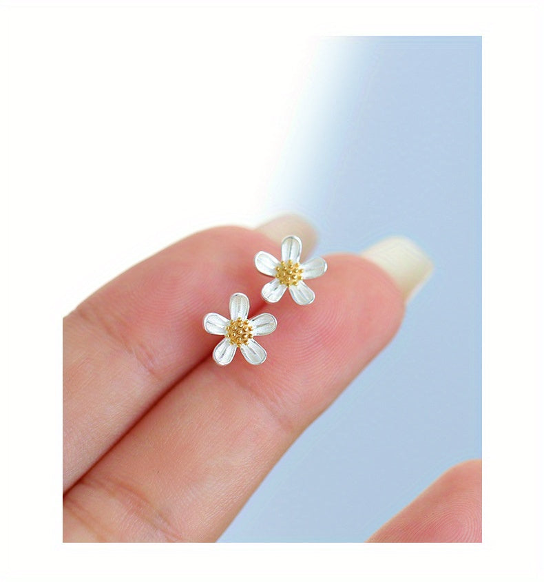 2024 new flowers ear ladies trend simple niche design sense small daisy earrings earrings fashion hundred with daily