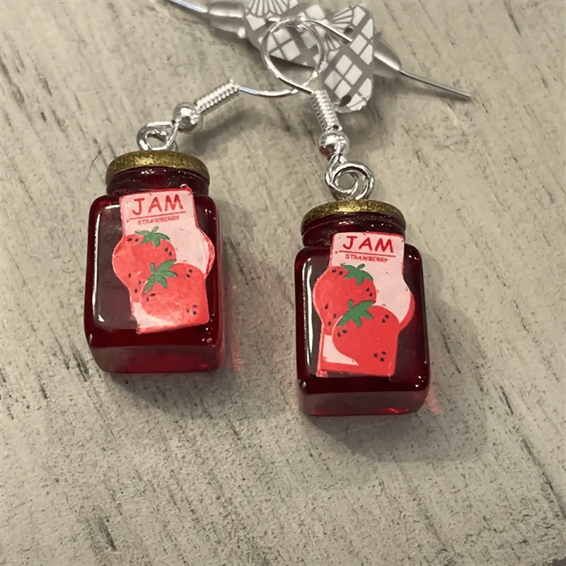 1 Pair Strawberry Jam Jar Earrings, Cute Resin Dangle Earrings for Women, Fashionable Jewelry Accessory for Daily Wear and Vacation, No Feather, Copper Ear Wires, All-Season Use