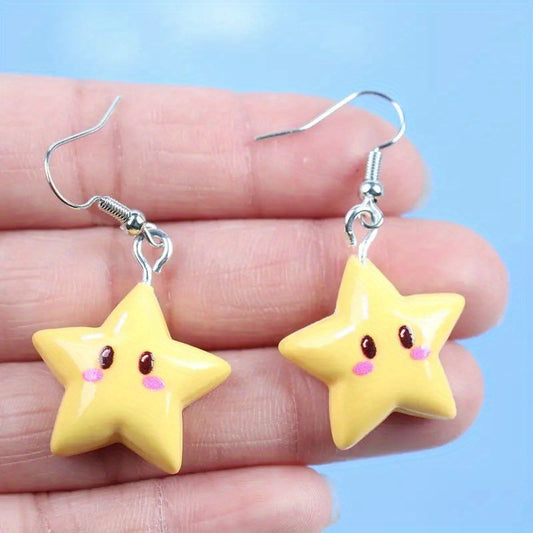 [Cute Star Pendant Daily Wear] 1 pair of cute and fun star pendant earrings, neutral style, a gift for friends, party accessories, suitable for daily use, play, and party wear