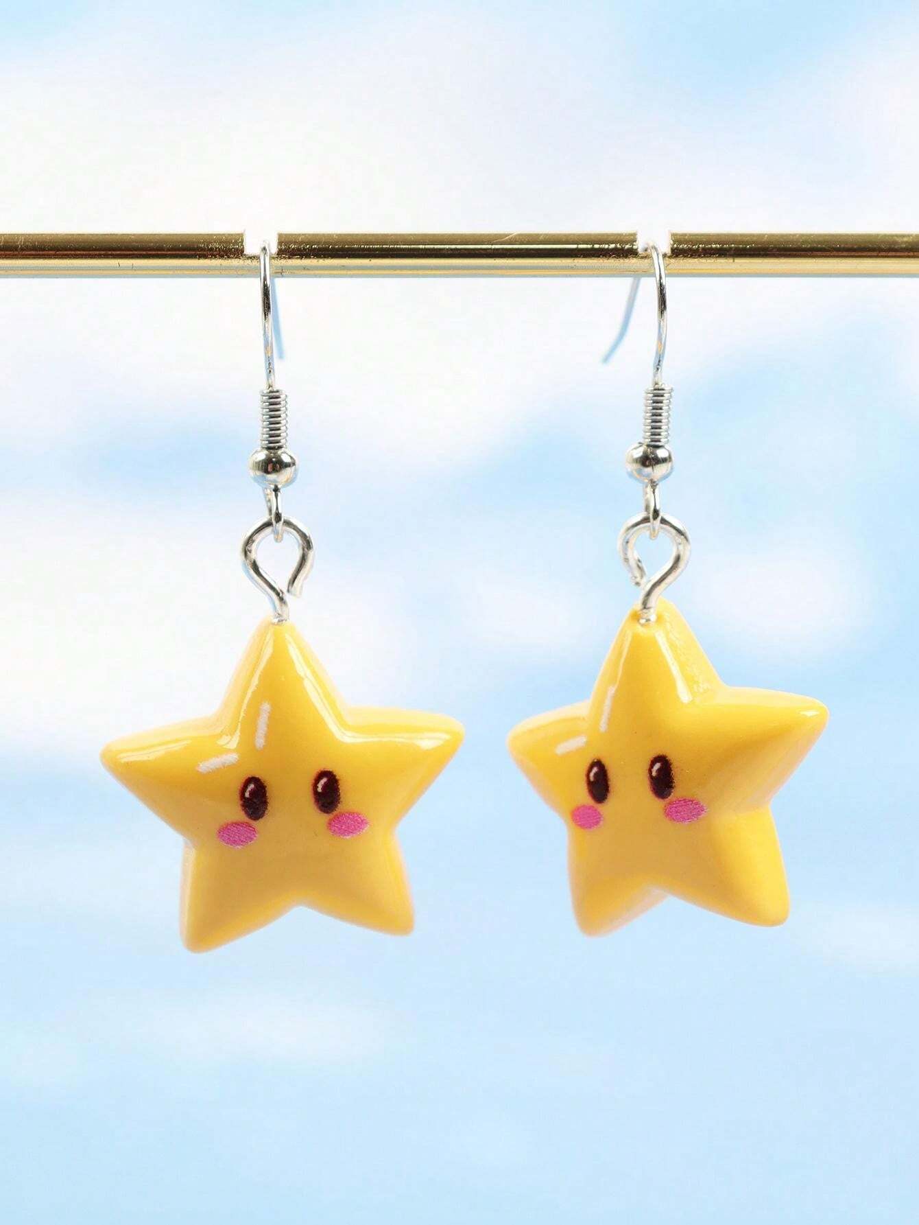 [Cute Star Pendant Daily Wear] 1 pair of cute and fun star pendant earrings, neutral style, a gift for friends, party accessories, suitable for daily use, play, and party wear