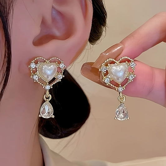 [Luxury Zinc Alloy Dangle Earrings] 1 Pair Vintage Royal Style Hollow Heart Earrings with Synthetic Pearls and Rhinestones, Zinc Alloy Drop Dangle Earrings for Daily and Banquet Occasions, Fashionable Luxury Accessory