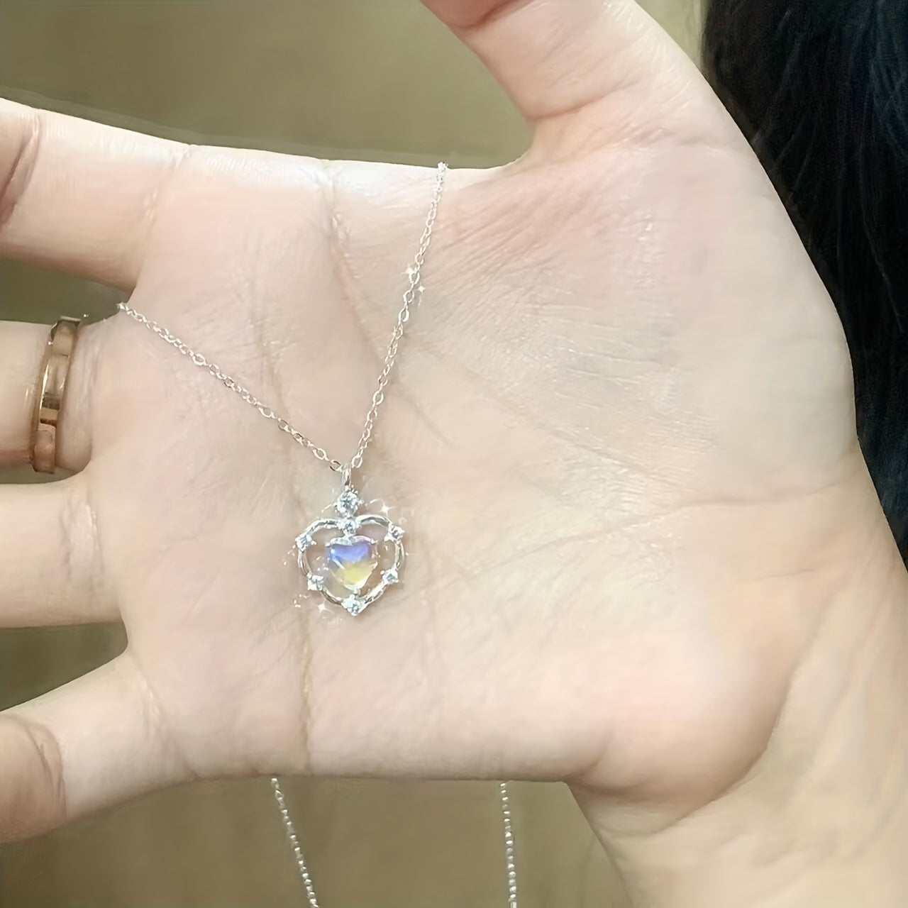 1pc Gradient Love Necklace, Love Clavicle Chain For Men And Women