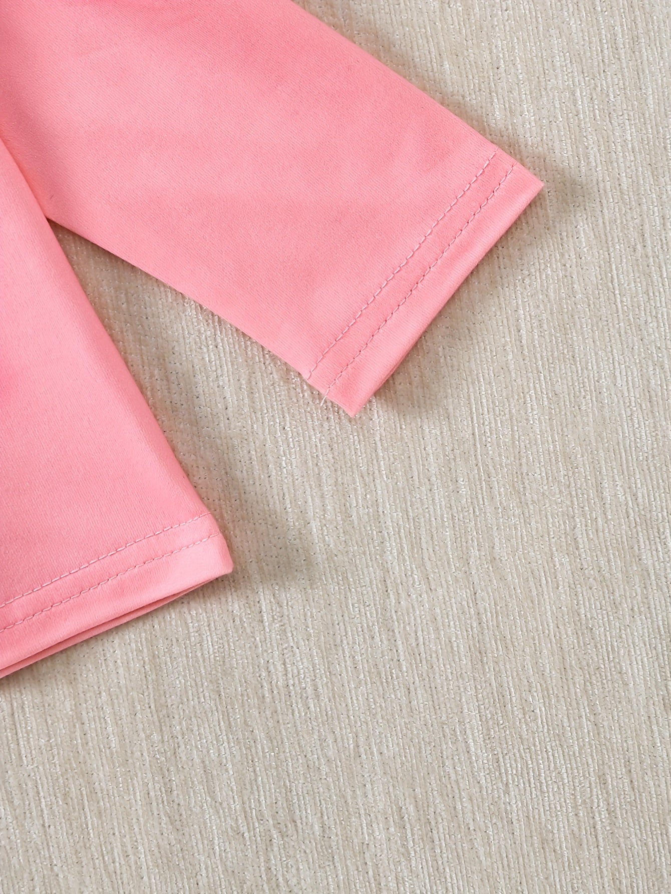 Sanrio for hello kitty Girls' Pajama Set - Cute Cartoon Print Long Sleeve Top & Full Print Slim Fit Pants, Soft Stretchy Fabric, Round Neck, Spring/Fall Gift for Kids, for Hello Kitty Pajamas, Kids Sleepwear, Playful Kids Att