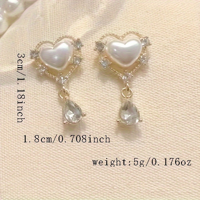 [Luxury Zinc Alloy Dangle Earrings] 1 Pair Vintage Royal Style Hollow Heart Earrings with Synthetic Pearls and Rhinestones, Zinc Alloy Drop Dangle Earrings for Daily and Banquet Occasions, Fashionable Luxury Accessory