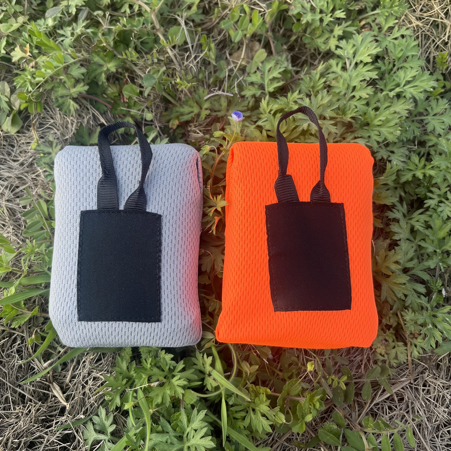1pc Portable Camping Mat, Lightweight Outdoor Travel Pad, Mini Pocket Picnic Blanket, Suitable for Outdoor Activities Ground Mat, Durable Beach Towel, Foldable