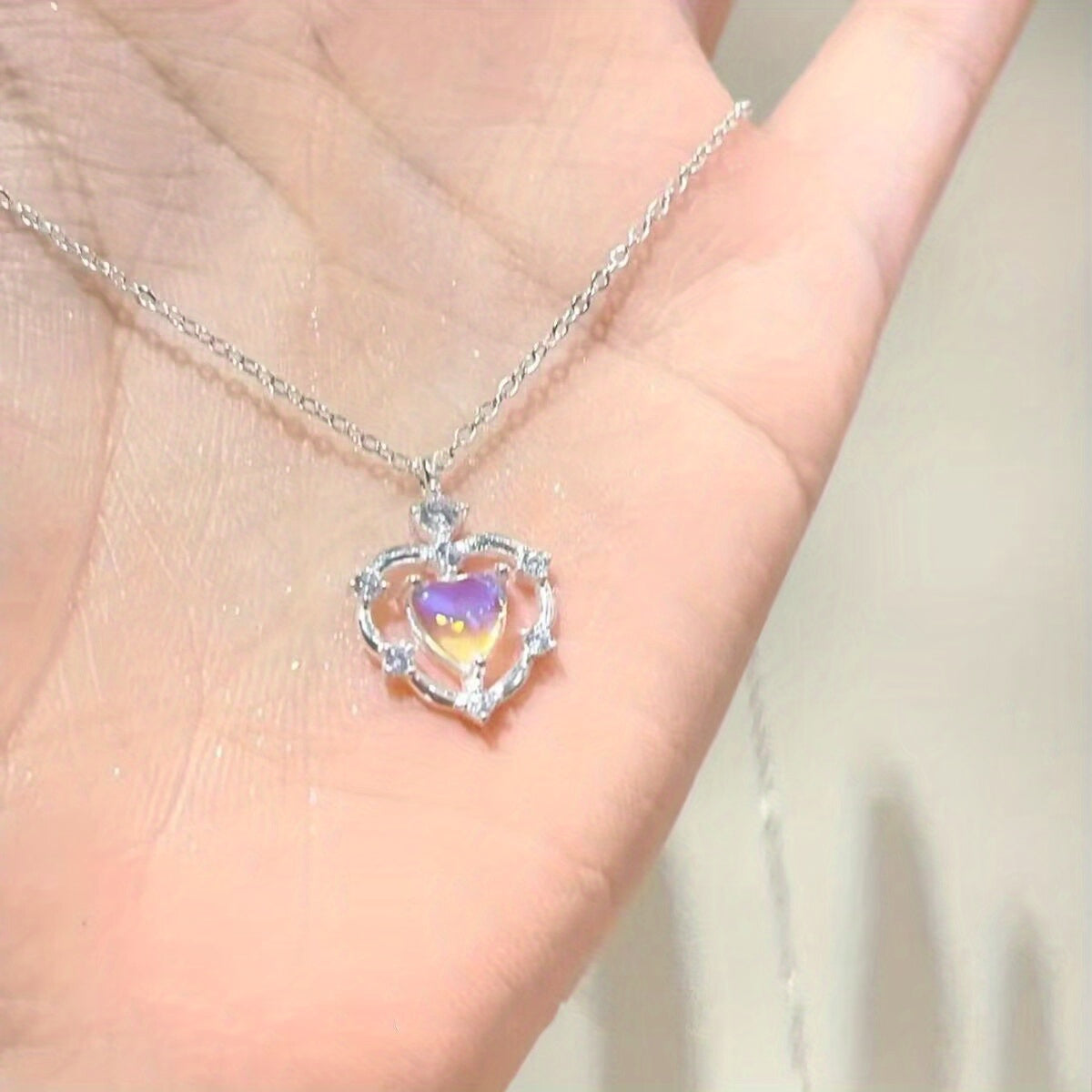 1pc Gradient Love Necklace, Love Clavicle Chain For Men And Women
