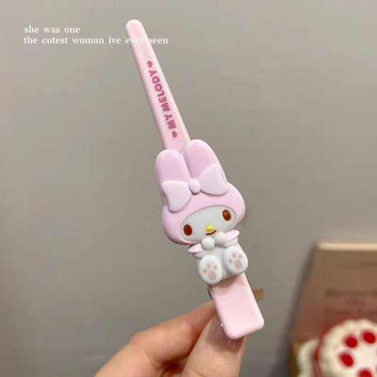 Large Cute Sanrio Hair Clip - Resin, No-Trace Side Clip with Cute Character Designs, Ideal for Teenage and Women, Hair Accessory | Playful Accessory | Durable Hair Clip, Hair Clip Holder