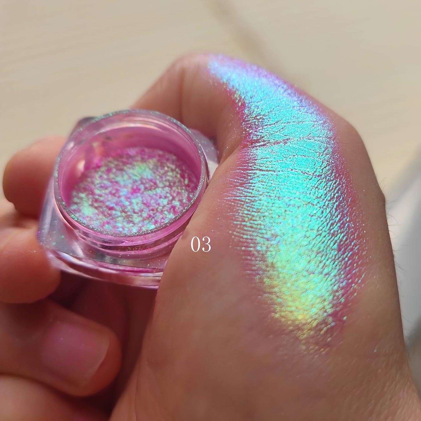 High Pigmented Chameleon Eyeshadow Powder, Holographic Radiant Sparkle Shine Glitter Chameleon Monochrome Powder, DIY Eyeshadow Party Makeup Gifts For Girls/Girlfriend/Mom/Women For Music Festival