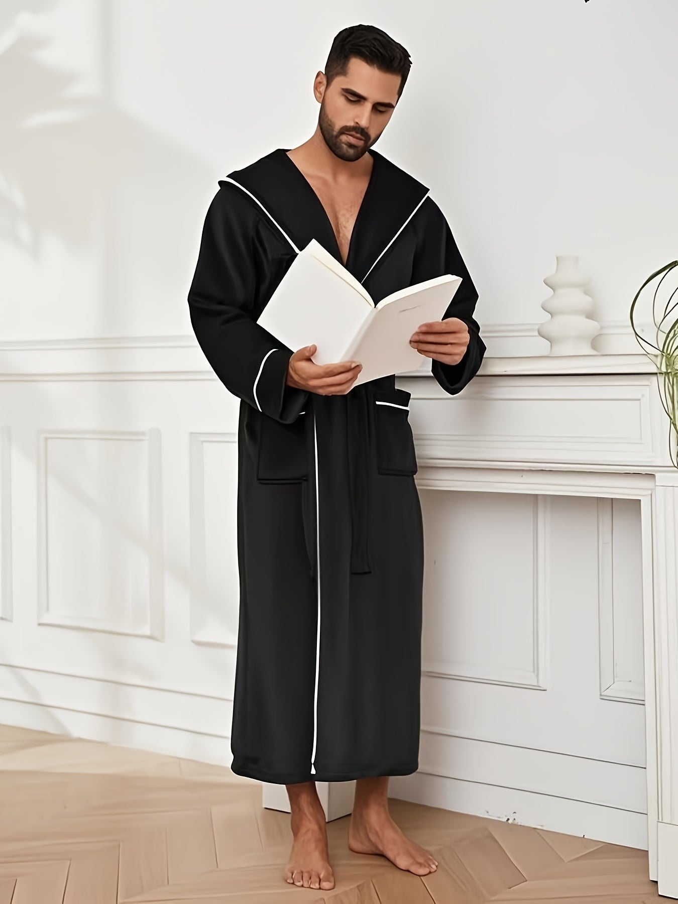 Luxurious Men's Black Fleece Bathrobe with Colour-Block Design. - Soft, Comfortable Long Sleeve Hooded Robe with Belt Detail, Machine Washable.