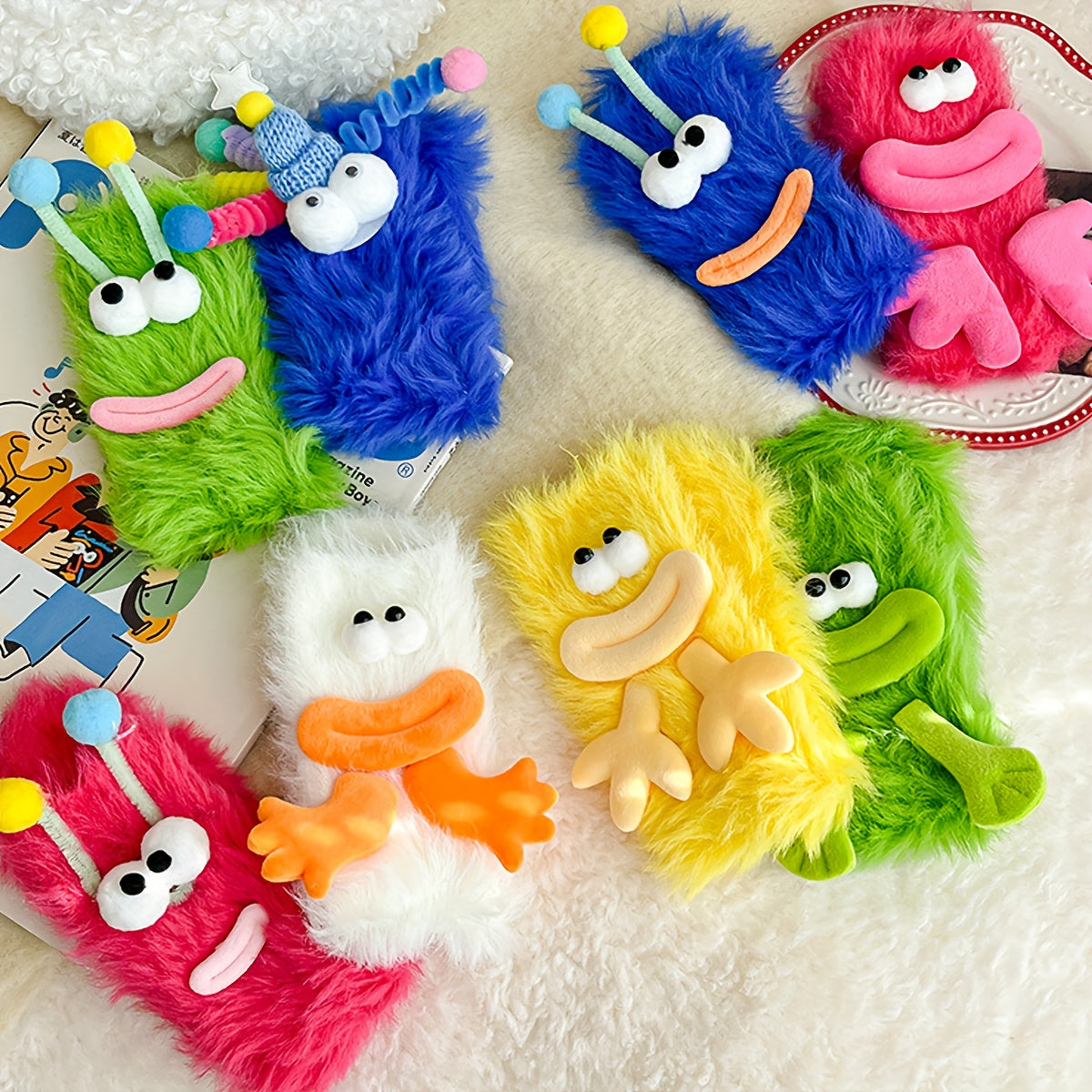 1 Pair Cute Plush Socks - door Footwear, Playful Sock Design, Soft Texture Socks