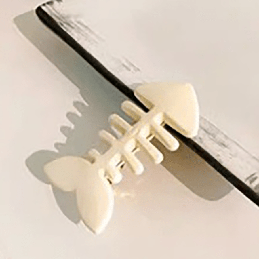 Simple Milk Tea Color Fishbone Hairpin Girl Cute Bangs Barrettes Sweet Side Hairgrips Temperament Duckbill Clip Hair Accessories