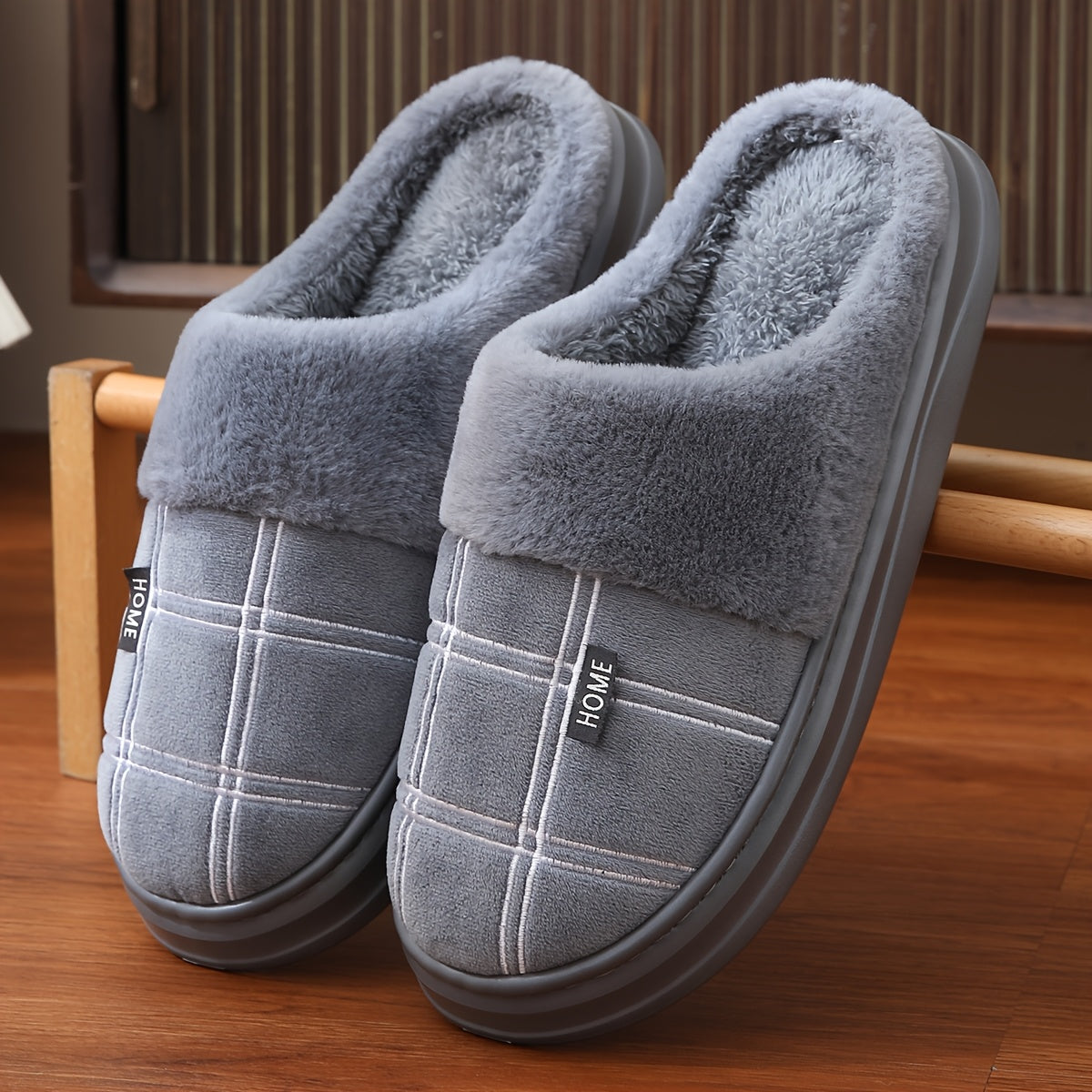 Pair of Winter Warm Men's Oversized Slippers for Home UseSuitable for men & women