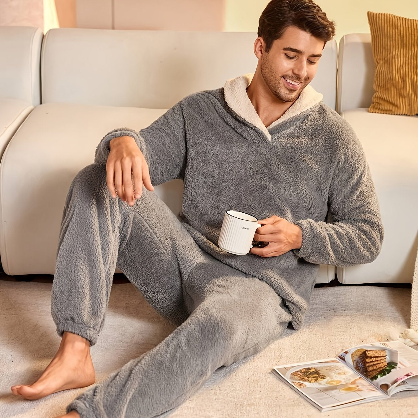 Men's 2pcs Winter Pajama Set - Heavy-Duty Coral Full-Zip Lounge Wear, Soft Thermal Long Sleeve Pajamas with Pants & Top.