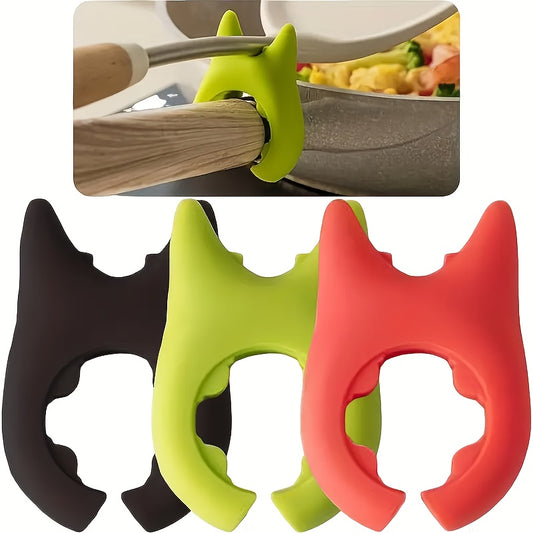 3pcs-Black-Green-Red Kitchen Silicone Pots and Pantry Set, Non-stick Scraper with Wooden Handle and Perforated Flipper, Silicone Shelving Spoon Holder, Cooking & Baking Tools, Home Kitchen Accessories.