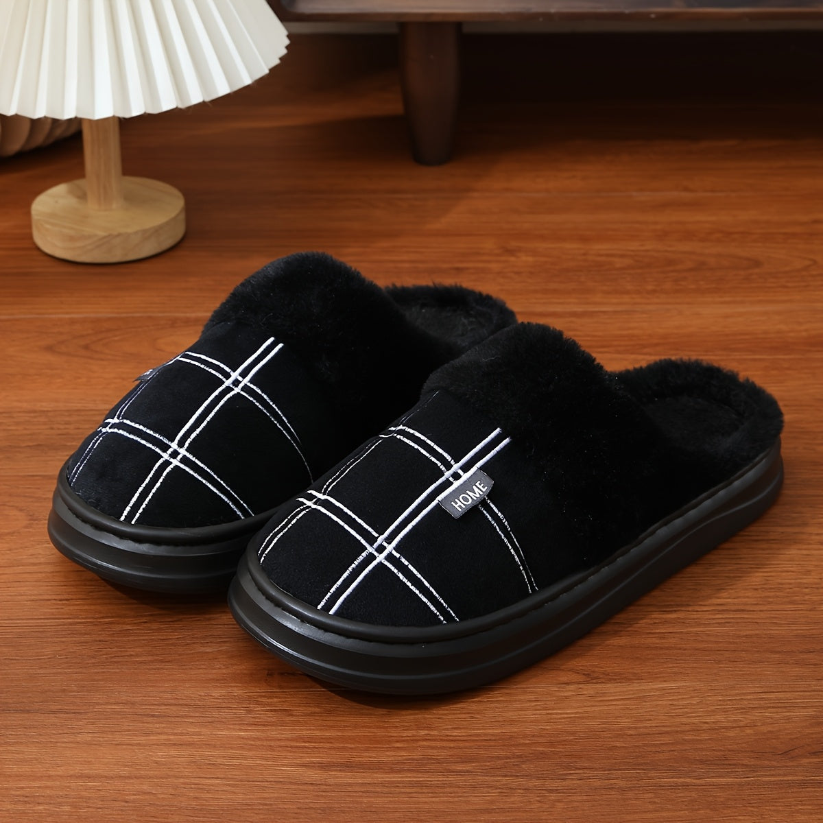 Pair of Winter Warm Men's Oversized Slippers for Home UseSuitable for men & women