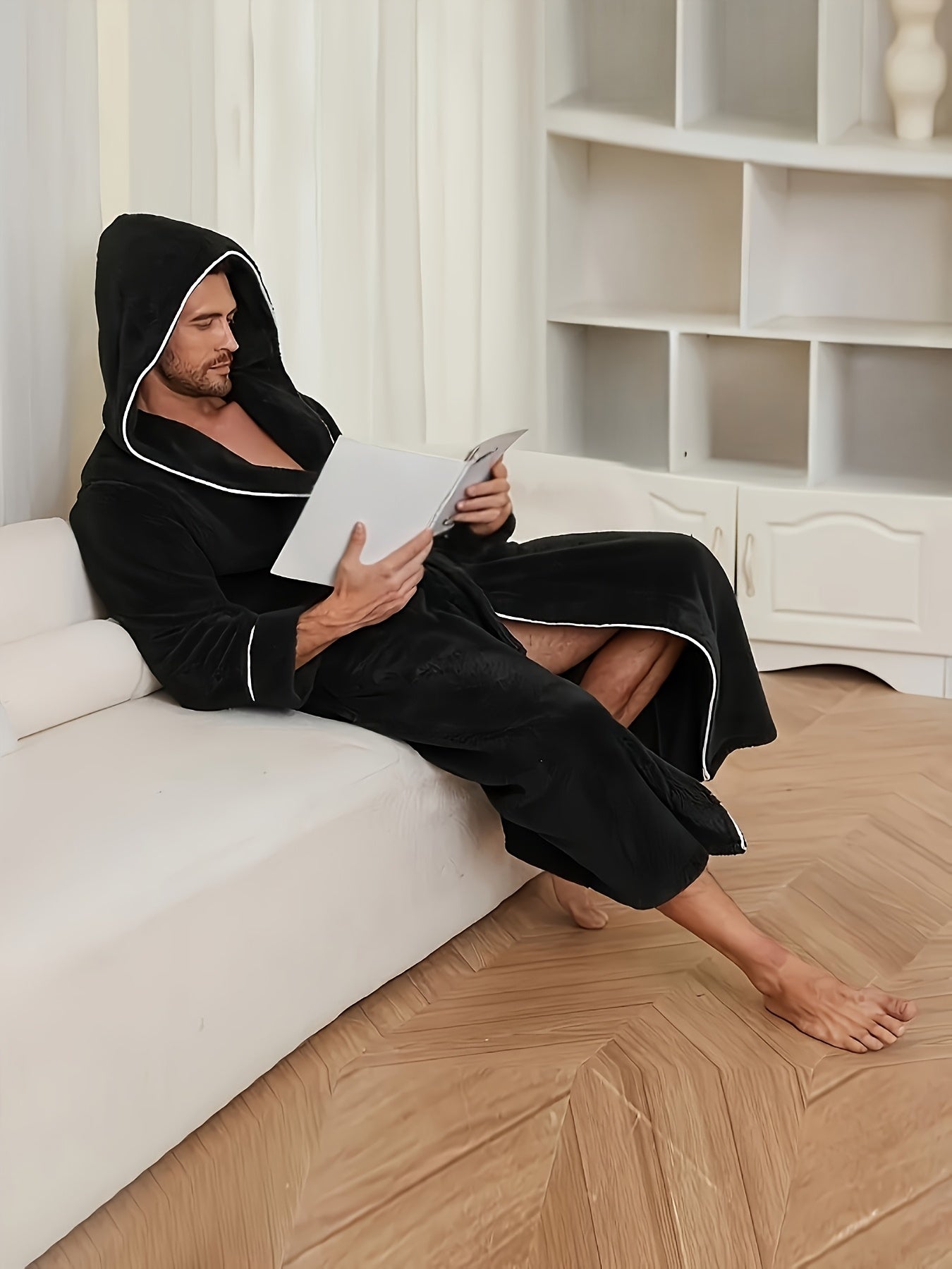 Luxurious Men's Black Fleece Bathrobe with Colour-Block Design. - Soft, Comfortable Long Sleeve Hooded Robe with Belt Detail, Machine Washable.