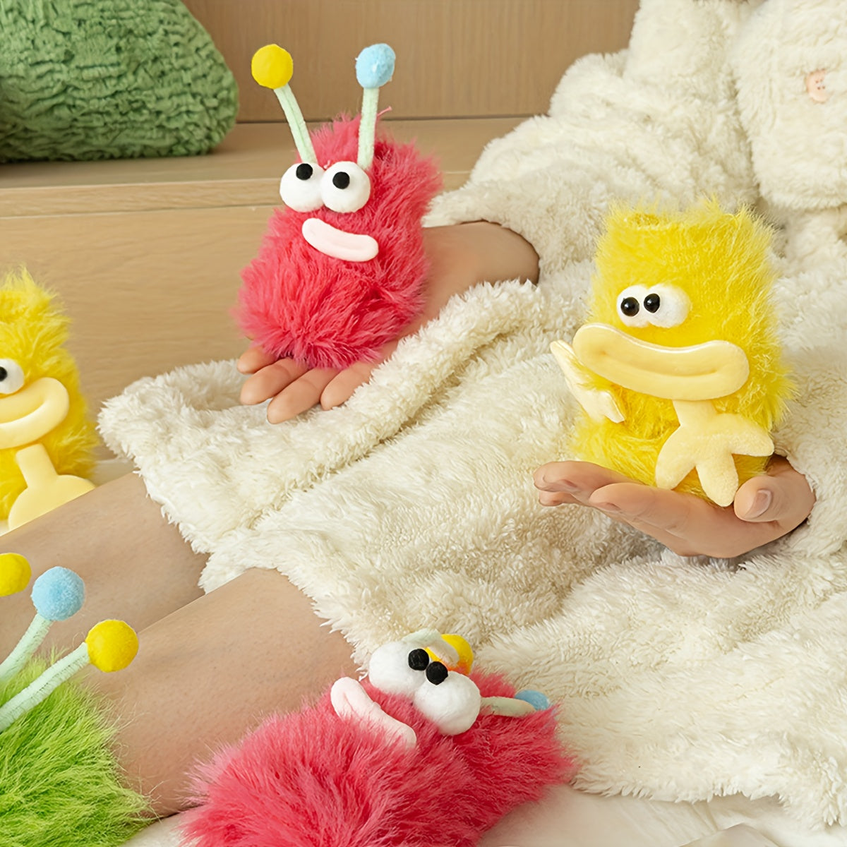 1 Pair Cute Plush Socks - door Footwear, Playful Sock Design, Soft Texture Socks