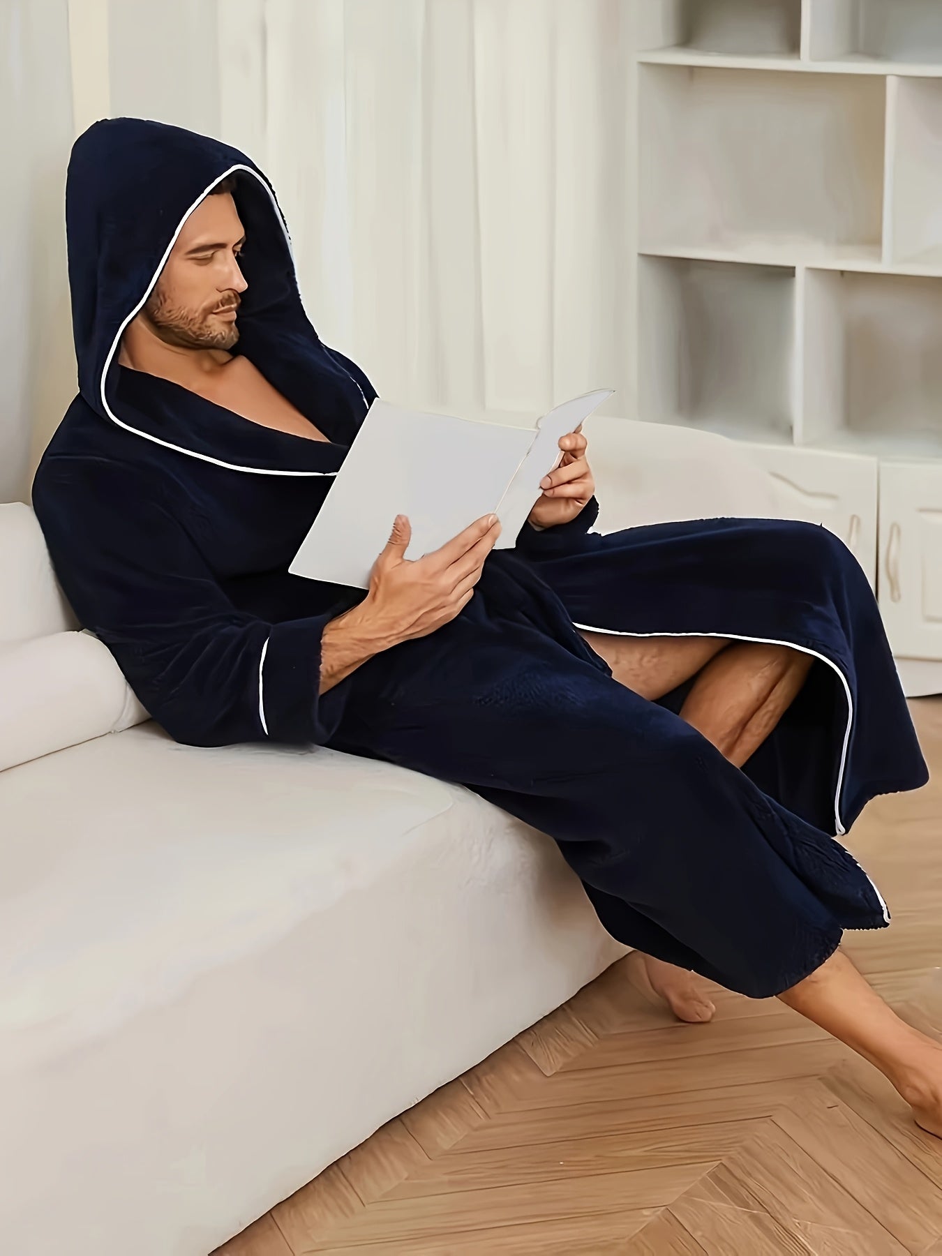 Luxurious Men's Black Fleece Bathrobe with Colour-Block Design. - Soft, Comfortable Long Sleeve Hooded Robe with Belt Detail, Machine Washable.