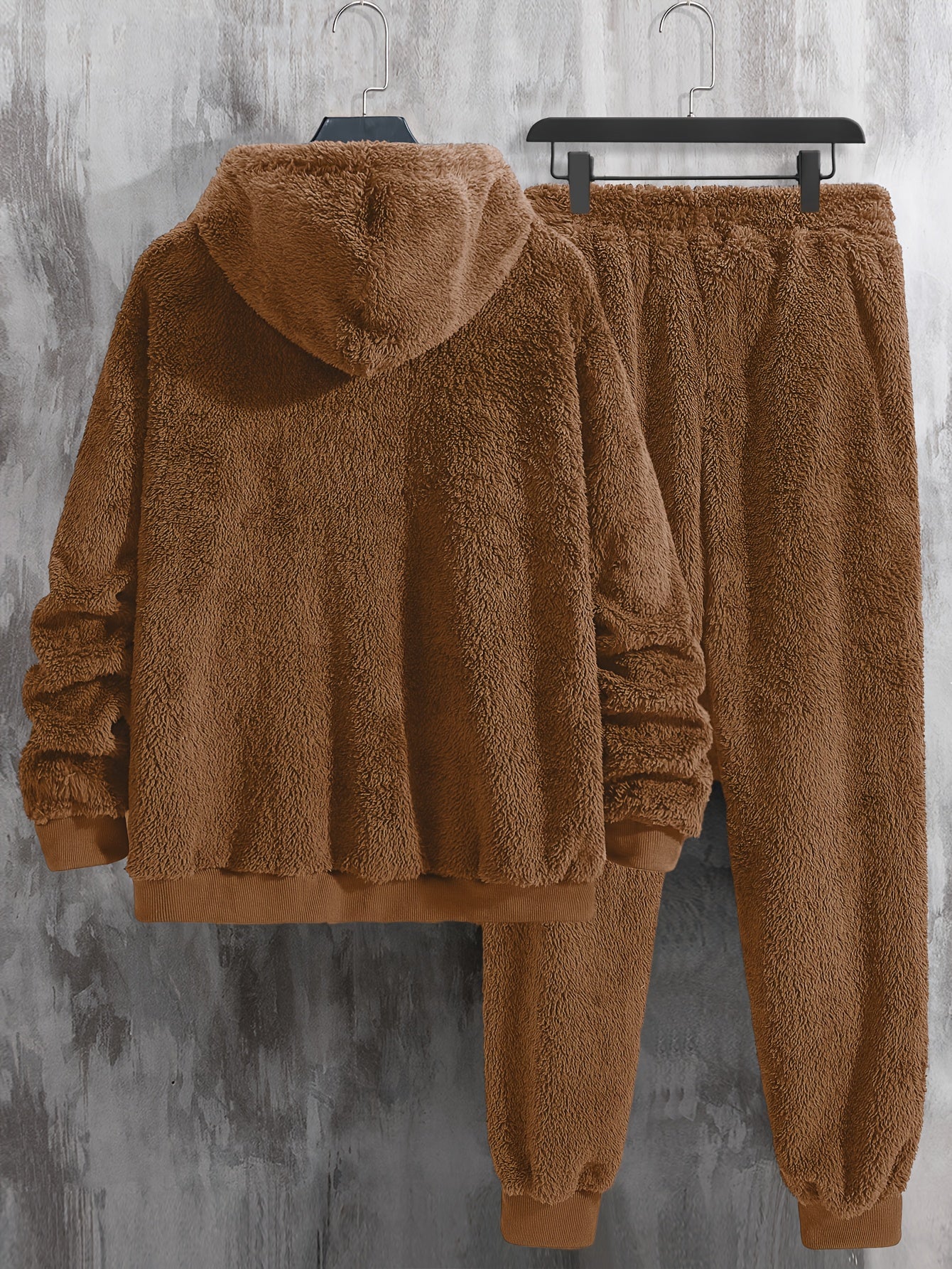 Black Men's 2pcs Winter Warmth Oversized Hooded Sweatsuit & Drawstring Joggers Set.