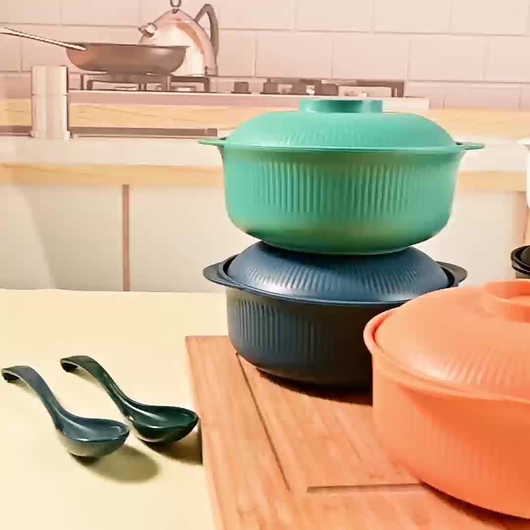 [Large Capacity] 4pcs Set of Large Capacity Casserole Bowls with Lids and Long Soup Spoons | 1100ml/38oz | Portable Large Soup Bowls, Japanese & Korean Ramen Bowls, Couple's Rice Bowls, Dinner Bowls, Romantic Bowls for Family