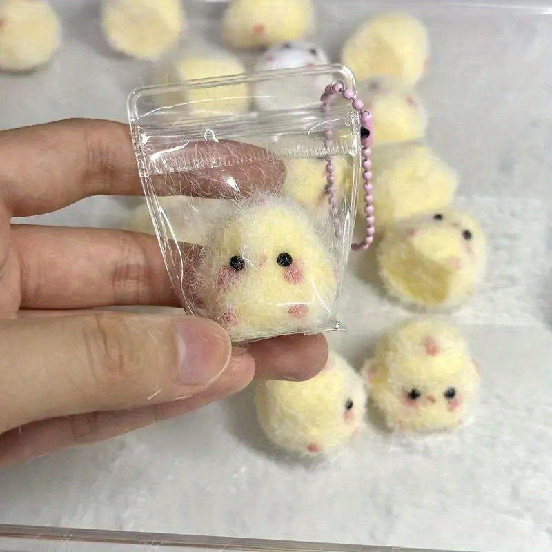 1pc Plastic Cute Chick with Decorative Pendant - Jewelry Pendant for Young People, Suitable for Hanging on Purses, School Bags And Key Chains
