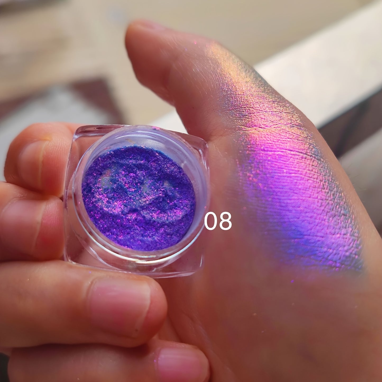 High Pigmented Chameleon Eyeshadow Powder, Holographic Radiant Sparkle Shine Glitter Chameleon Monochrome Powder, DIY Eyeshadow Party Makeup Gifts For Girls/Girlfriend/Mom/Women For Music Festival