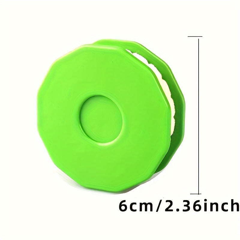 1pc Portable Bike Chain Oiler Tool - Effortless Maintenance with Anti-Rust Lubricant, Green PP Material, Ideal for All-Weather Use, Bike Maintenance Essentials | Green Plastic Oiler | Durable Plastic Oiler