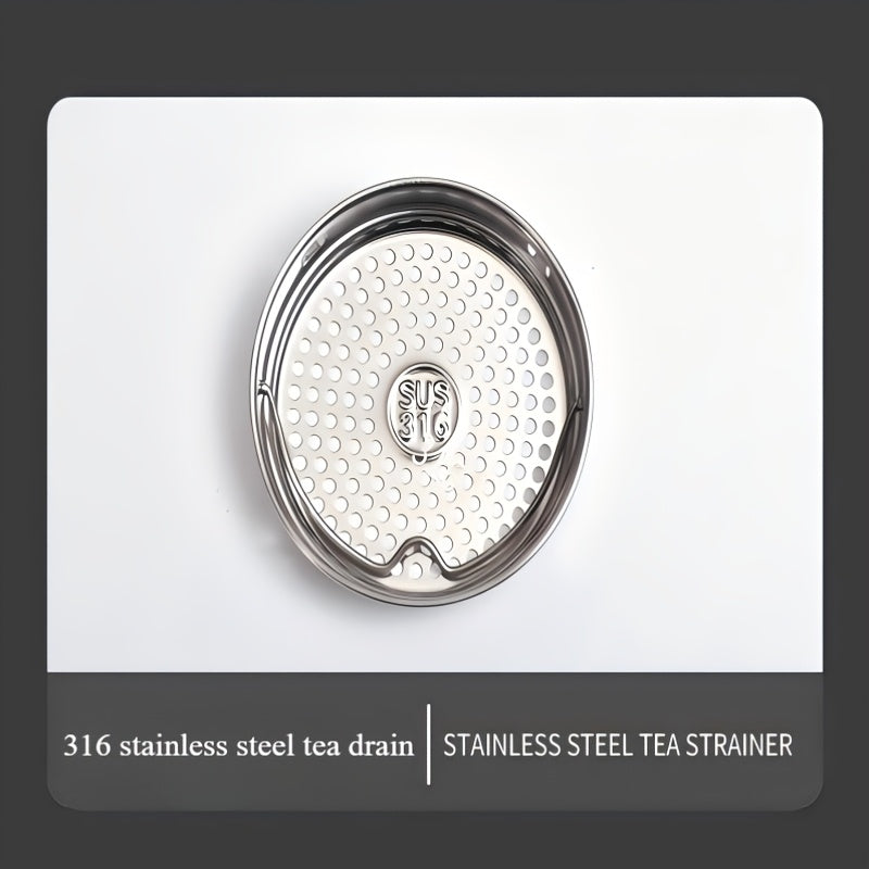 Large-capacity insulated cup