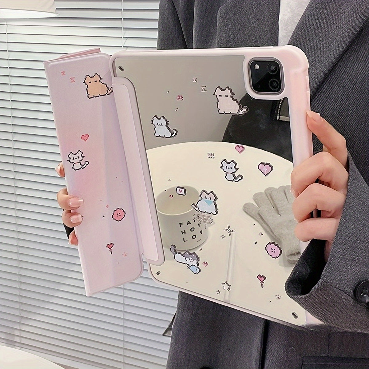 Electroplated Mirror Pink Pixel Small Animal Two-in-one Three-fold Tablet Stand Suitable for iPad Protective Case 10.2/Air4/Air5/Pro11/10th/10.9/9.7