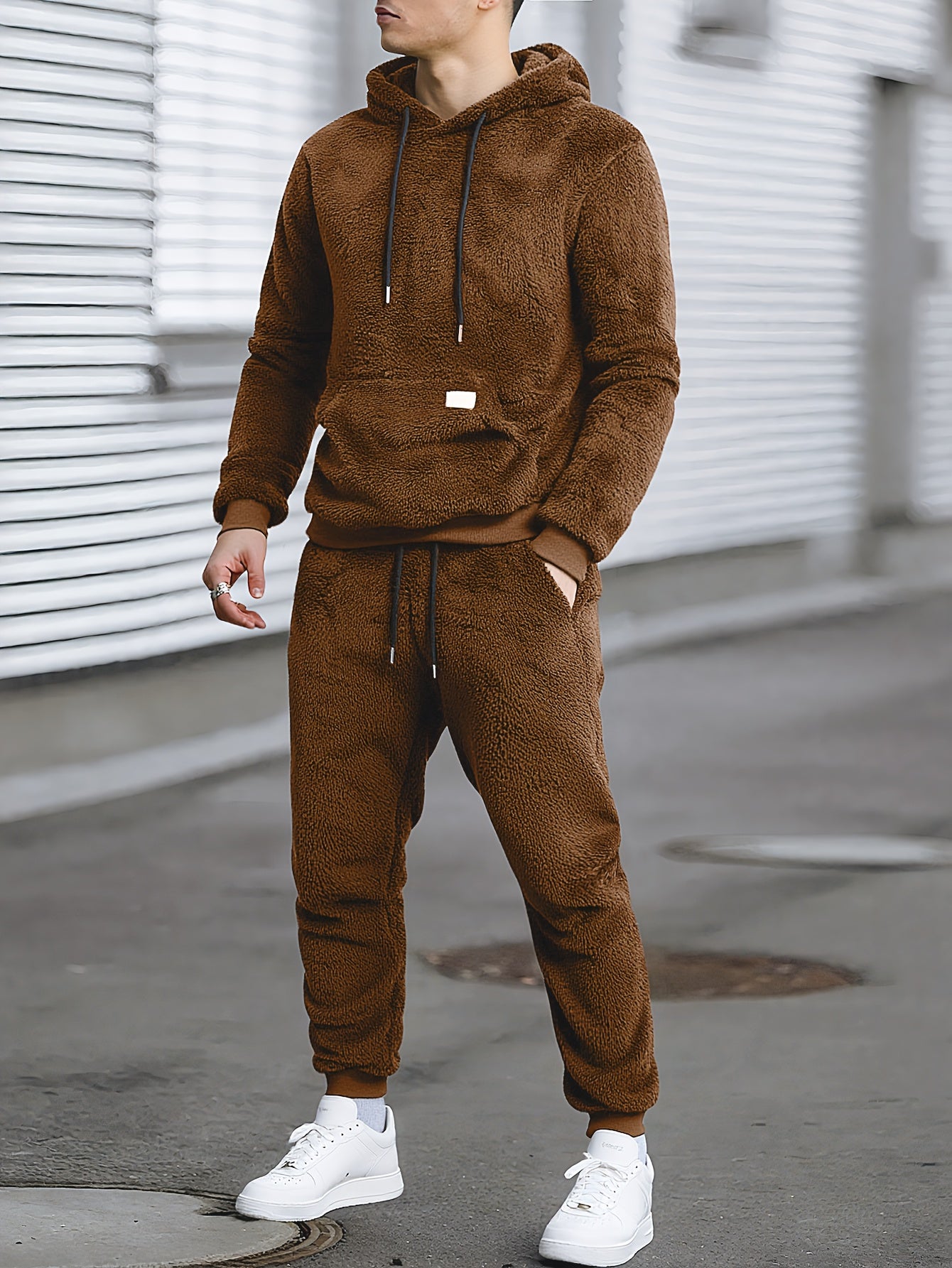 Black Men's 2pcs Winter Warmth Oversized Hooded Sweatsuit & Drawstring Joggers Set.